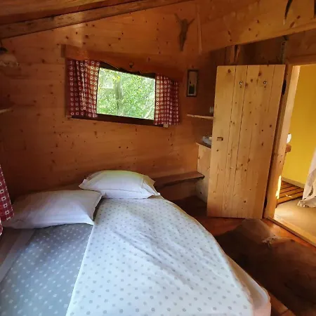 Treehouse Toplak Ruse Exterior photo